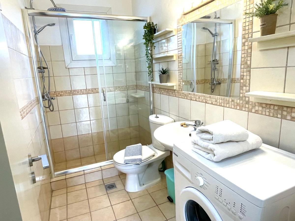 Lena Kassiopi Apartments Bagian luar foto