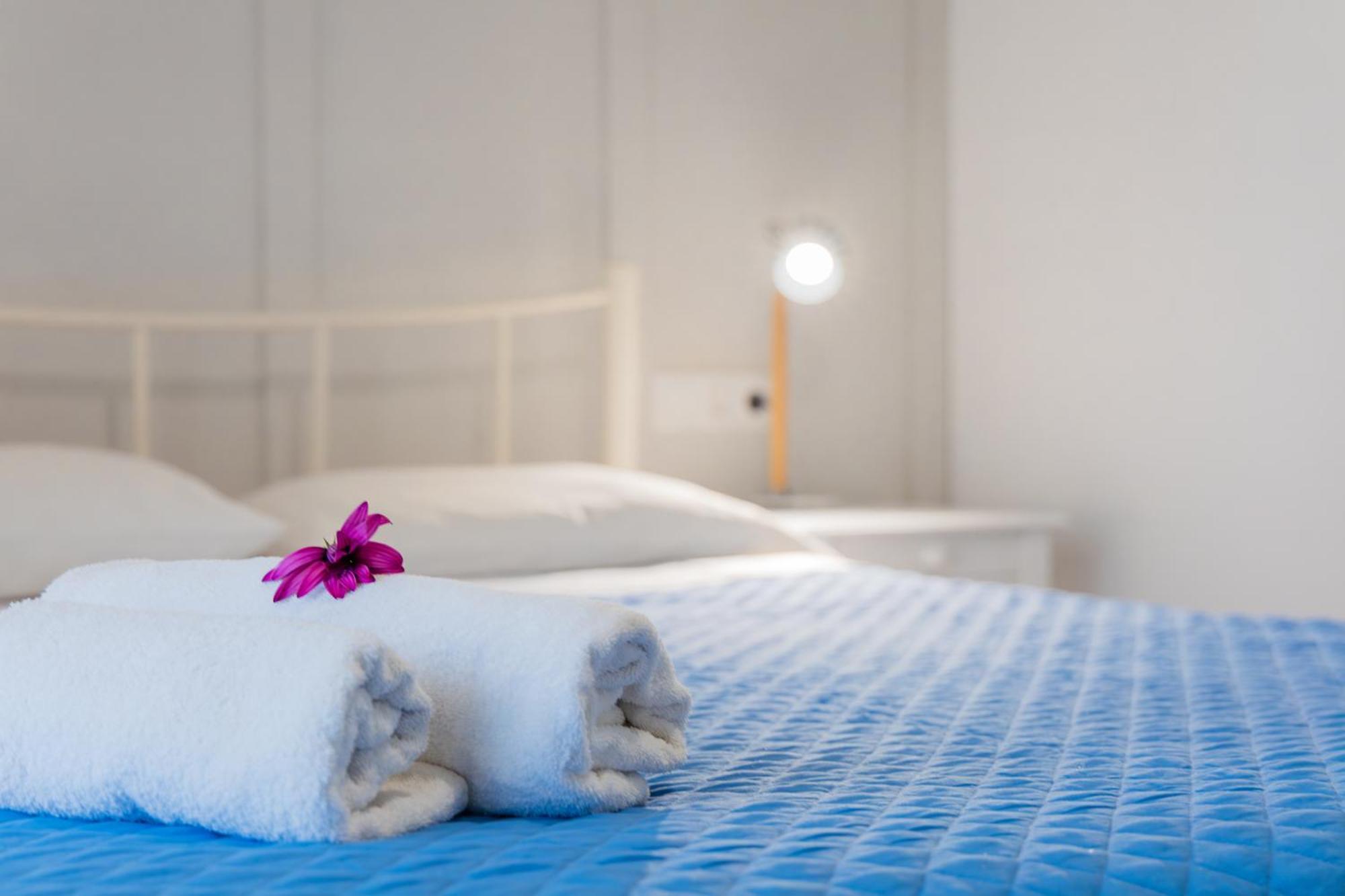 Lena Kassiopi Apartments Bagian luar foto